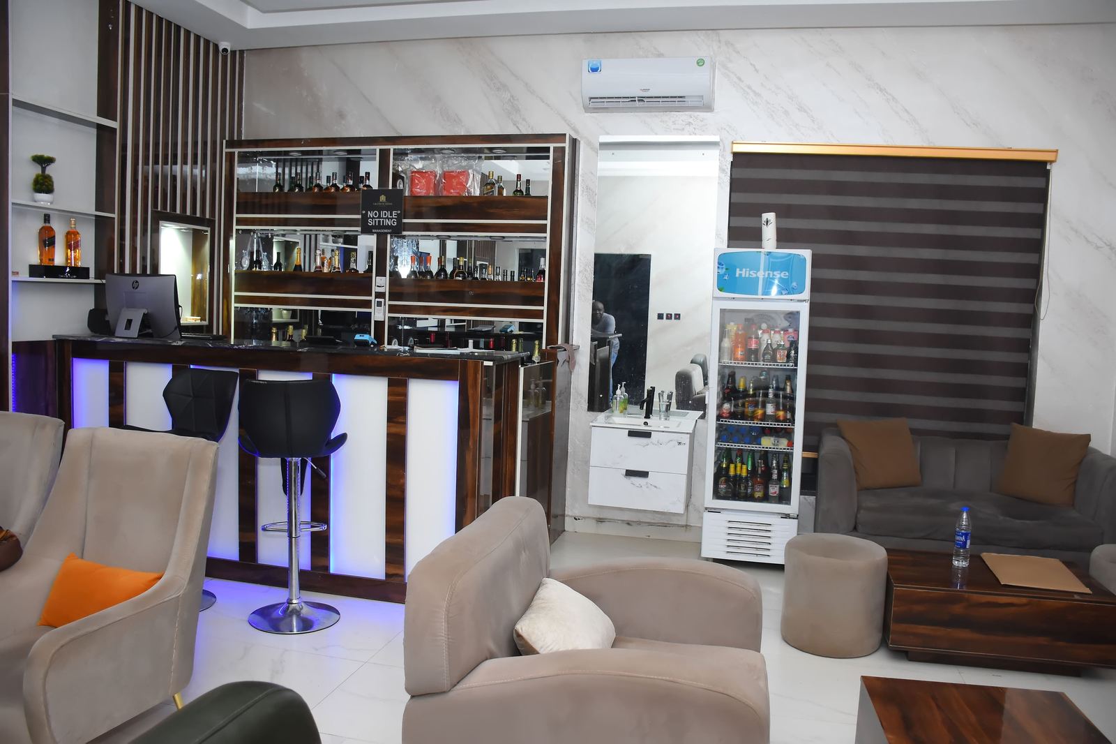 Grand Seasons Hotel
